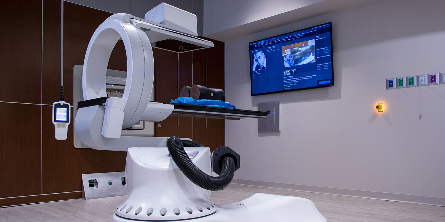 A proton therapy treatment table